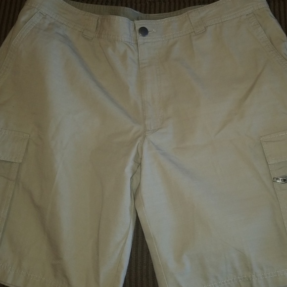 Columbia Other - Columbia men's shorts....SUPER CONDITION